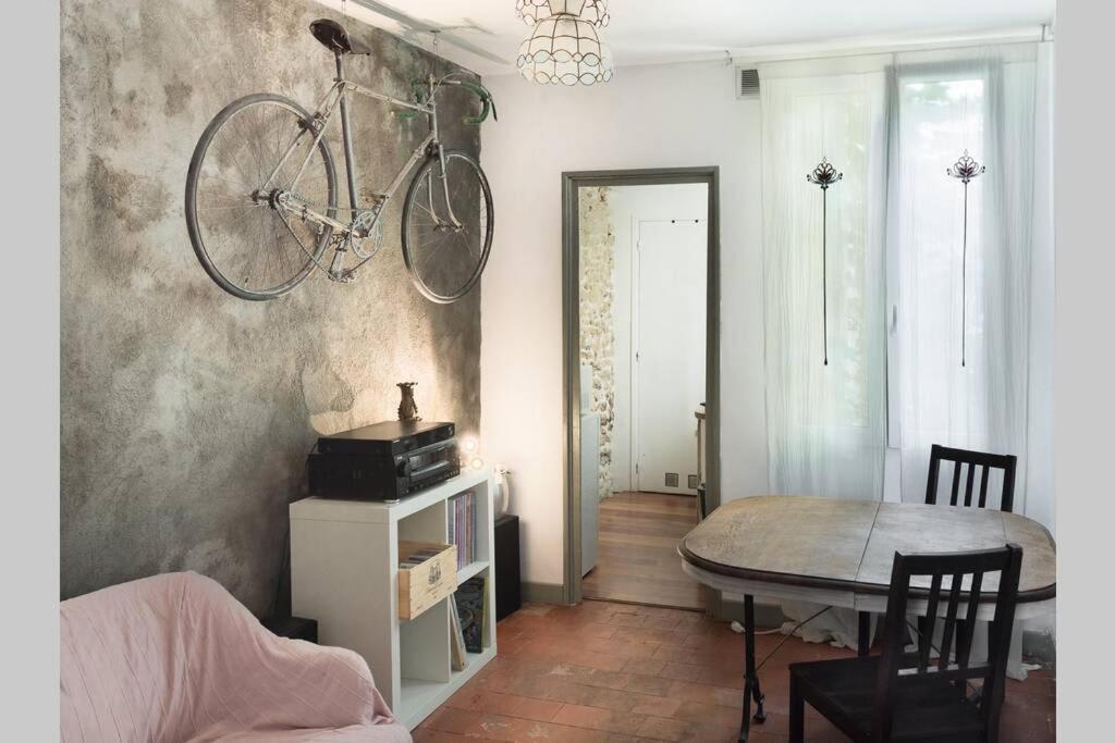 Tour De France Historique Et Chateaux De Loire أورلييو المظهر الخارجي الصورة
